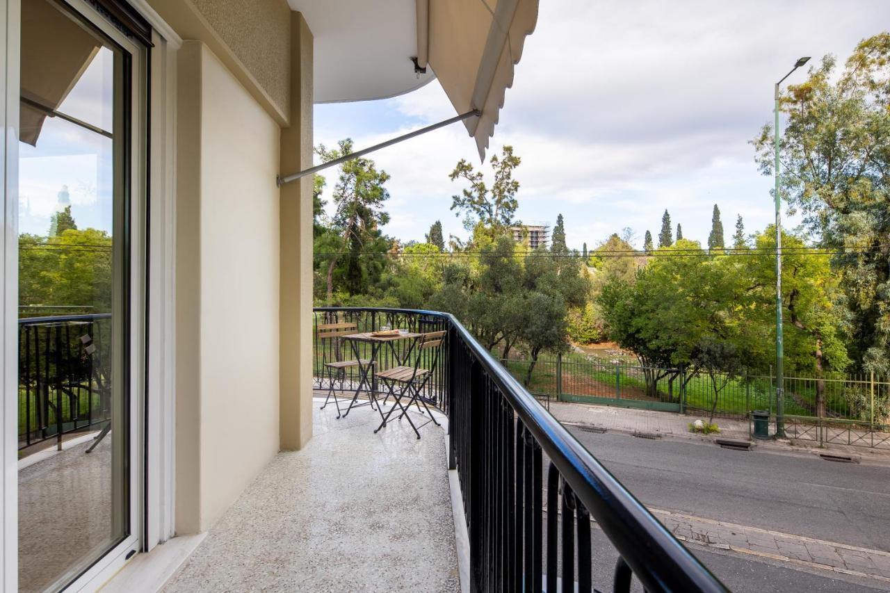Renovated Apartment Near Acropolis Атина Екстериор снимка